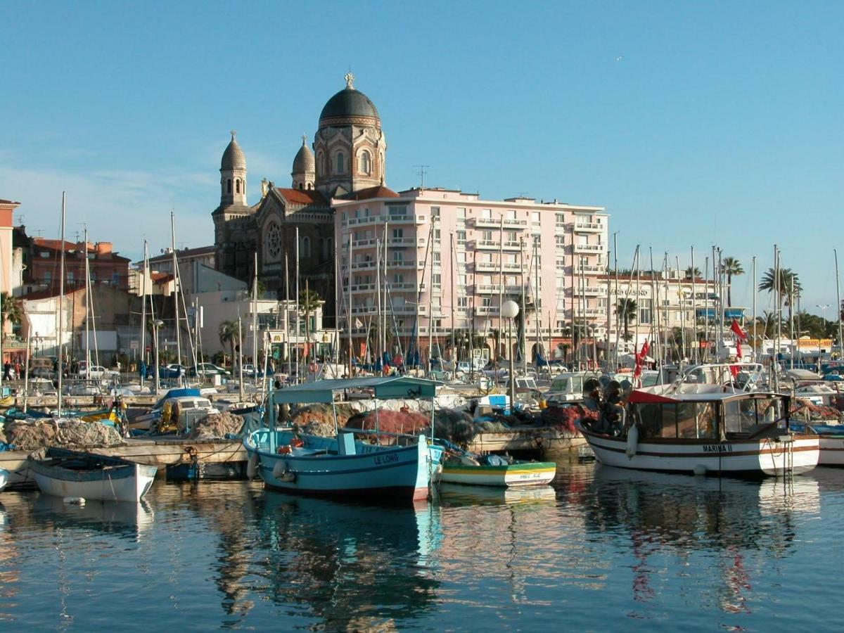 123 Sadi Carnot, Classe 2 Etoiles Saint-Raphael (Var)