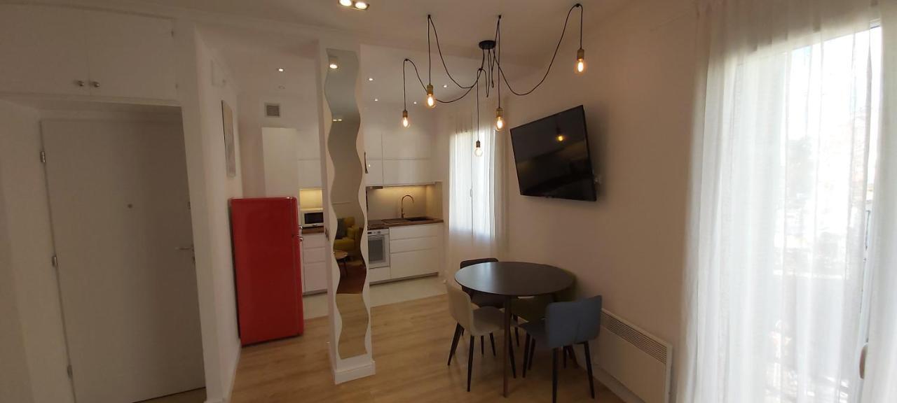 123 Sadi Carnot, Classe 2 Etoiles Apartment *
