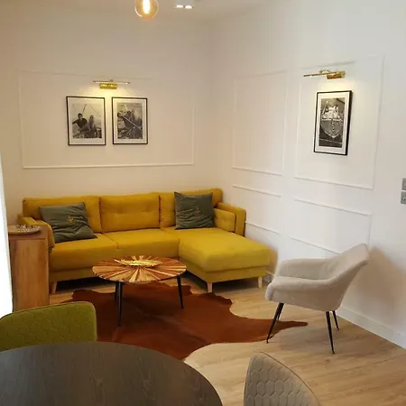 123 Sadi Carnot, Classe 2 Etoiles Saint-Raphaël Extérieur photo