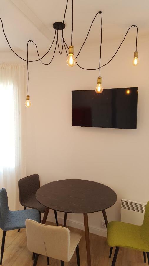123 Sadi Carnot, Classe 2 Etoiles * Saint-Raphaël